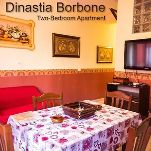 Casa Dinastia Borbone - Centro Storico Apartment